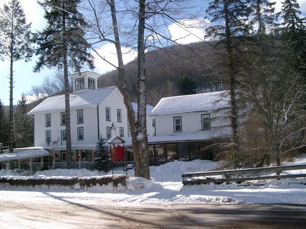 Colonial Inn Pine Hill Exteriér fotografie